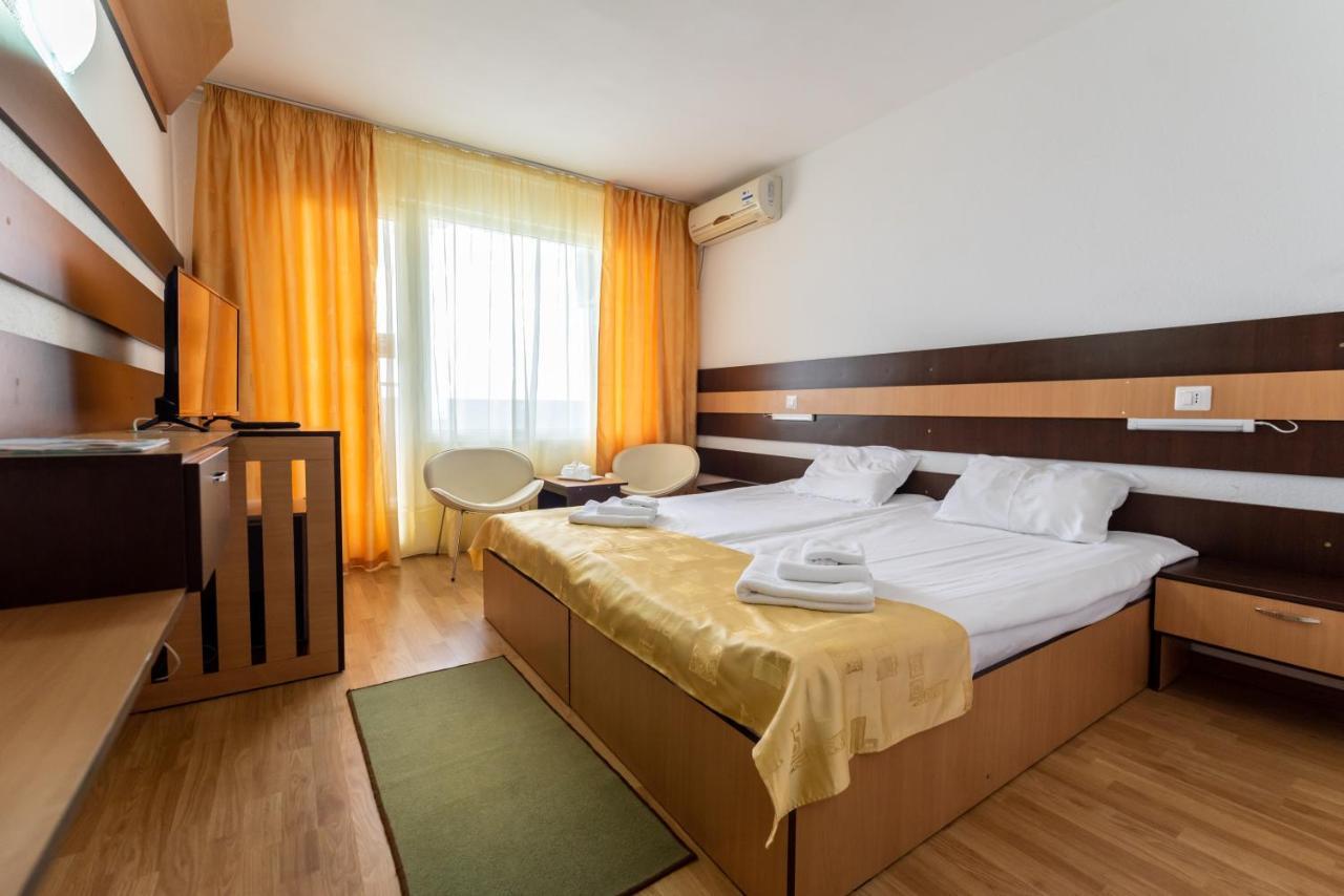 Hotel Capitol จูปิเตอร์ ภายนอก รูปภาพ
